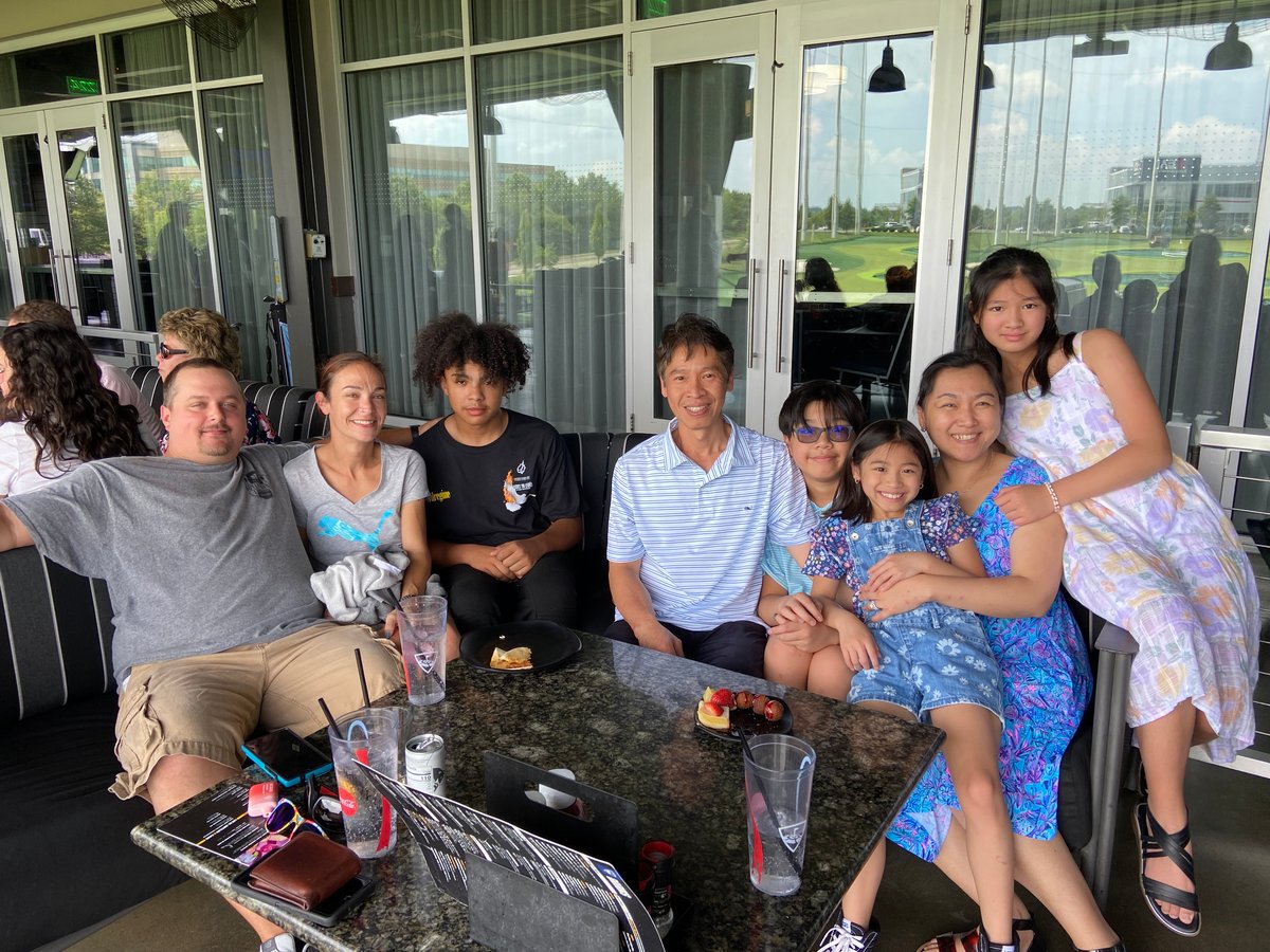 families at top golf