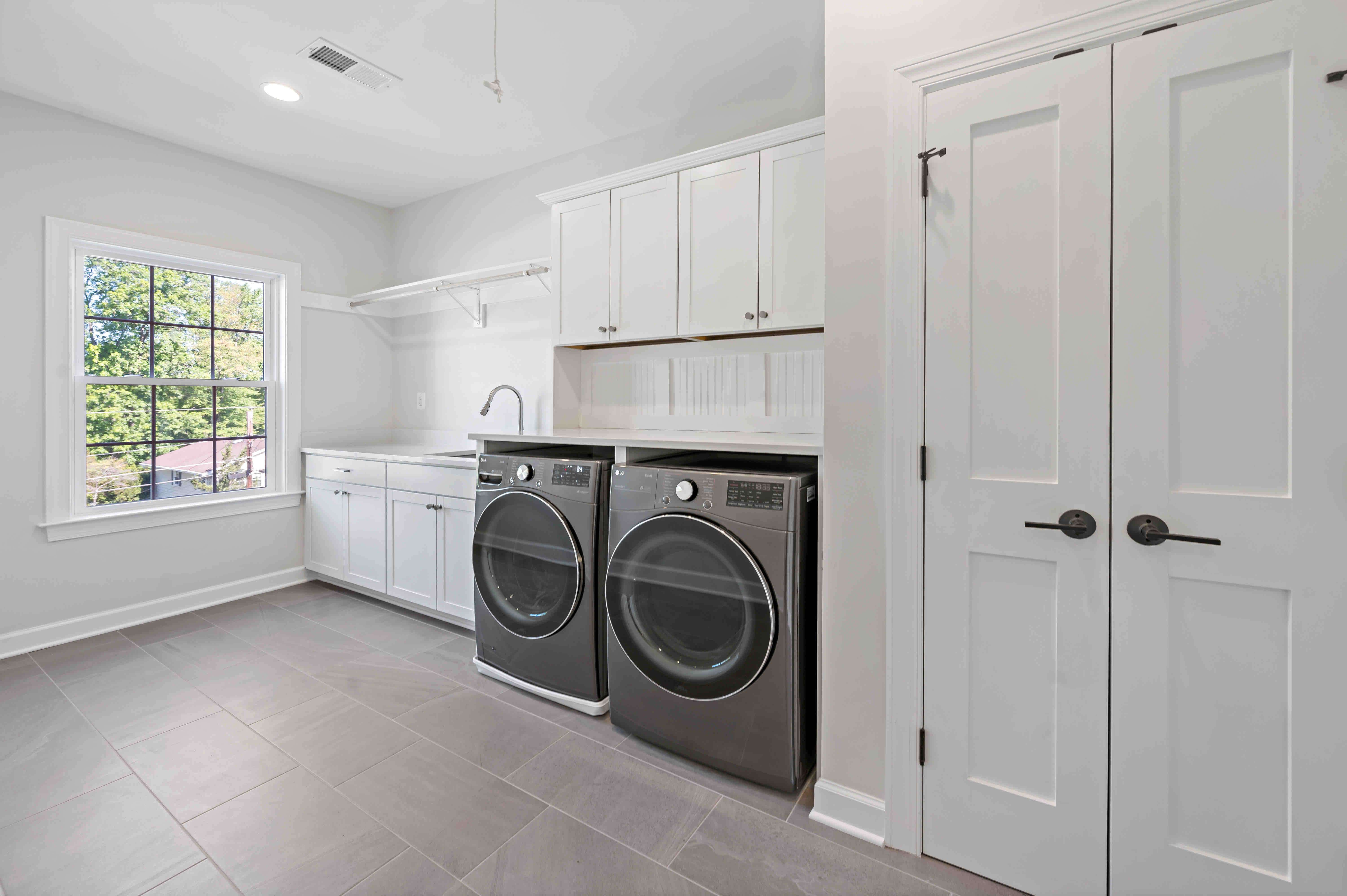 Mclean Laundry Room
