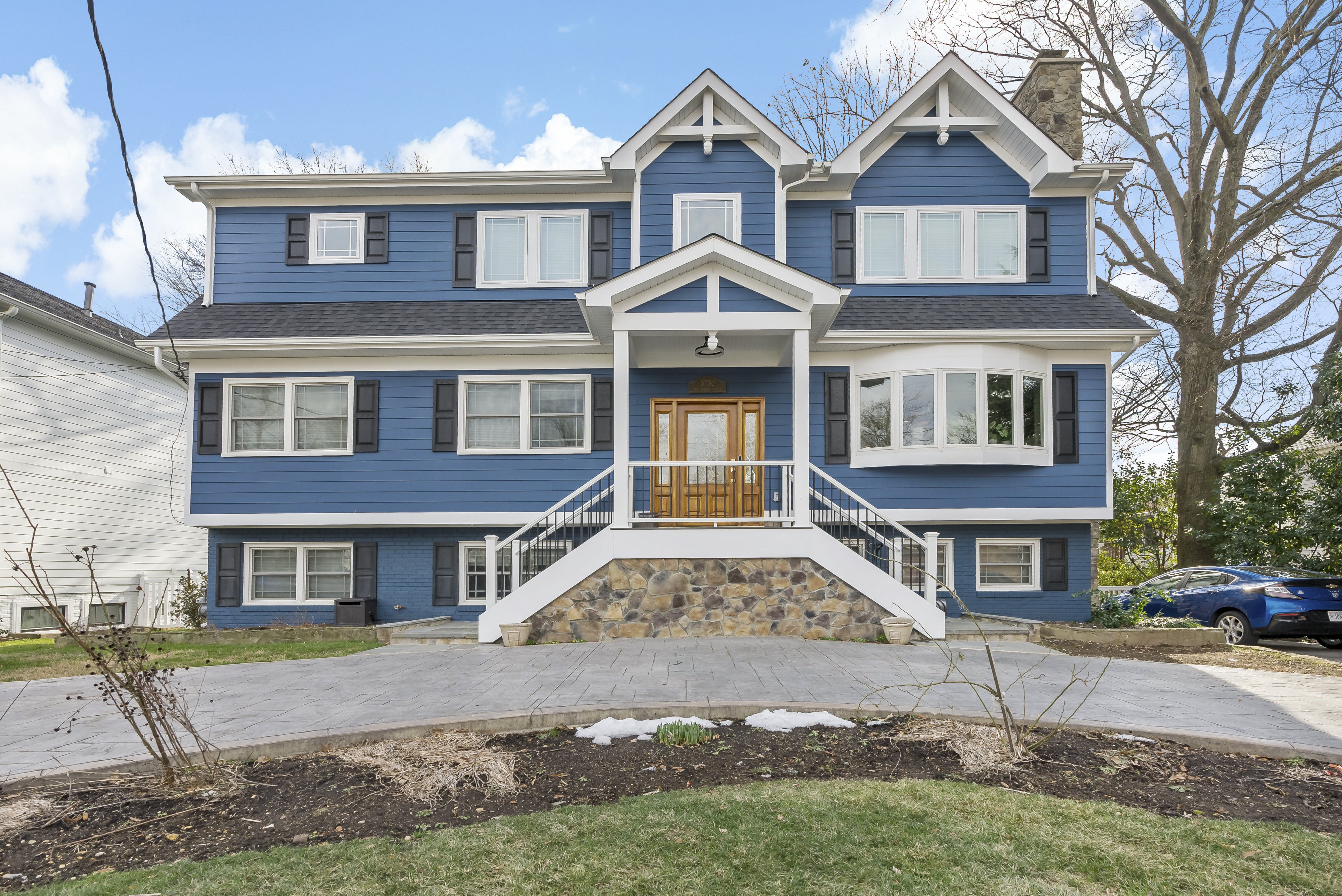 Luxurious Arlington Addition Creates Entire Second Story